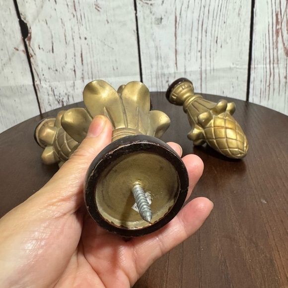 Gold Brass Toned Resin Plaster Finials from Pier Imports  Perfect for Curtains! - Picture 15 of 16